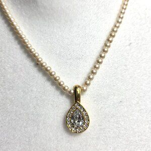 Vtg Monet necklace Faux Pearl Gold-Tone Pendant Rhinestones timeless jewelry